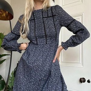 URBAN OUTFITTERS Lia Floral Prairie Midi Dress